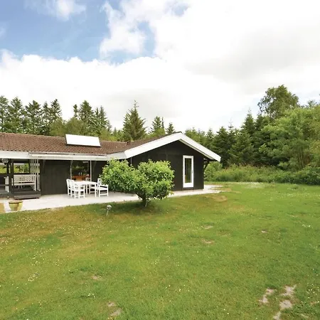 Сasa de vacaciones Three-bedroom Holiday With A Fireplace 087 Fjerritslev